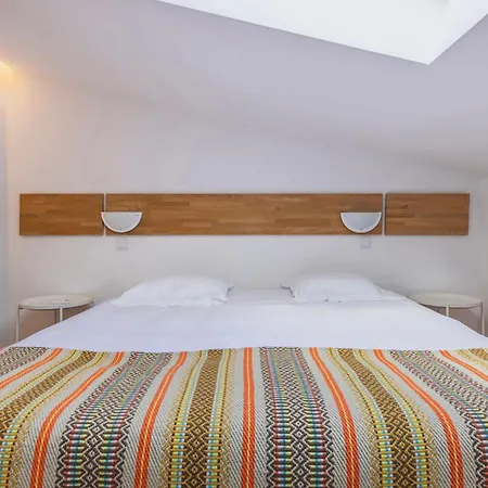 Modern & Hidden By Lovelystay * Lisbon