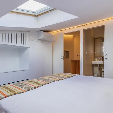 Modern & Hidden By Lovelystay *